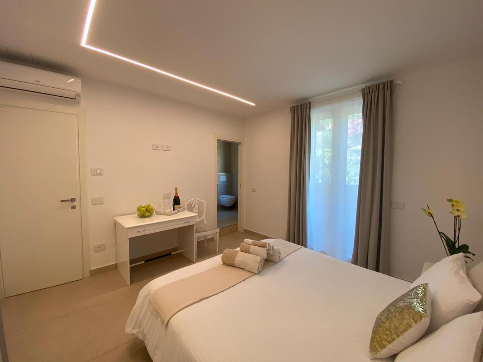 Double Room Mountain View
